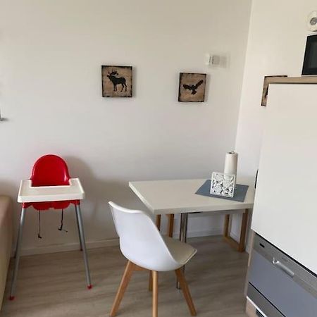 Ferienwohnung Mit Blick Auf Den Feldberg Weilmunster Exteriör bild