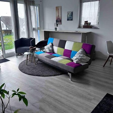 Ferienwohnung Mit Blick Auf Den Feldberg Weilmunster Exteriör bild